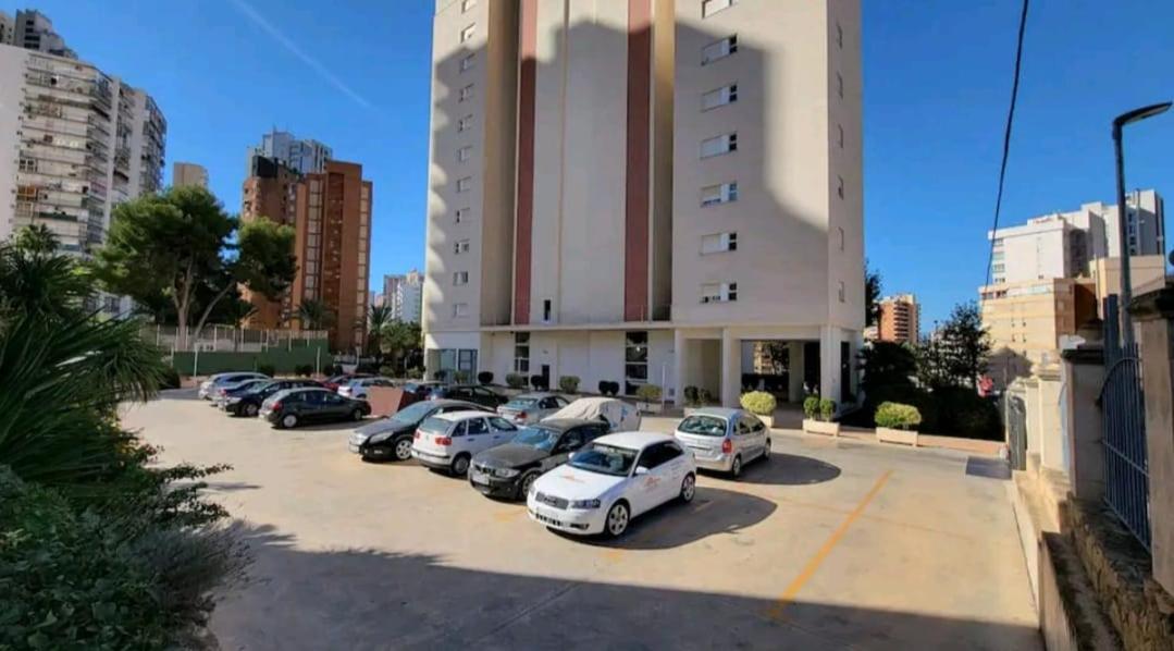Ferienwohnung Vacanza Luxury Complex- Parking , Pool Only In The Summer , Rincon De Loix Benidorm Exterior foto
