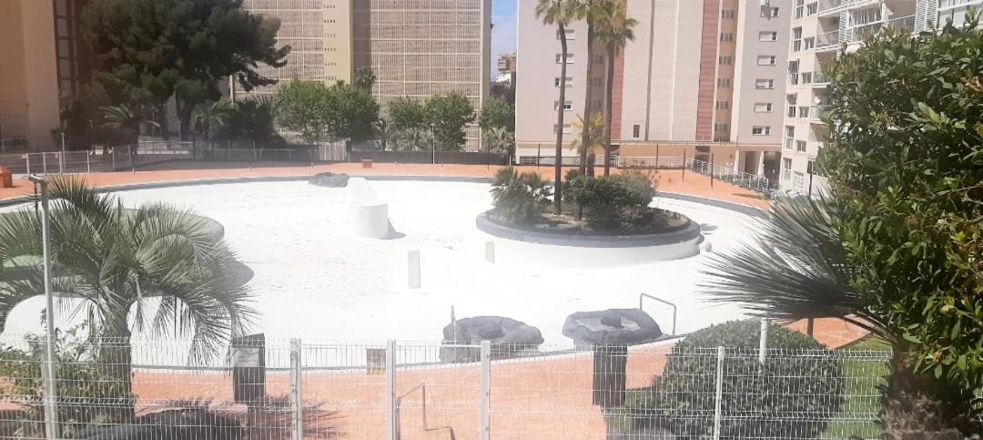 Ferienwohnung Vacanza Luxury Complex- Parking , Pool Only In The Summer , Rincon De Loix Benidorm Exterior foto