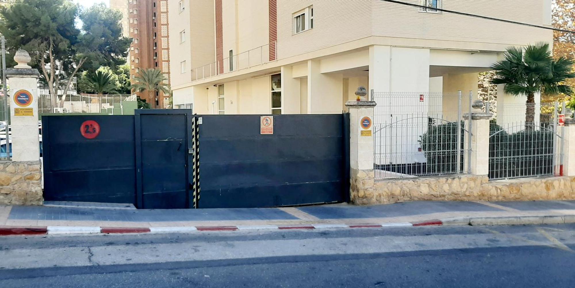 Ferienwohnung Vacanza Luxury Complex- Parking , Pool Only In The Summer , Rincon De Loix Benidorm Exterior foto